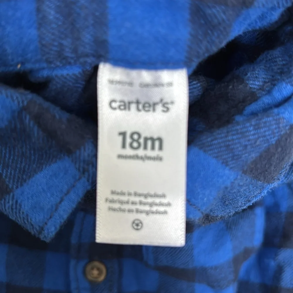 Carter’s 18 months polo button down collar shirt with front little pocket-
